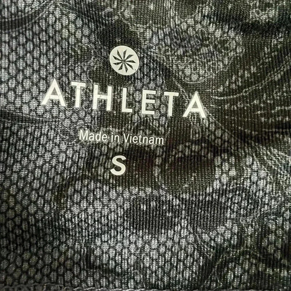 Athleta running Capri - Picture 7 of 8